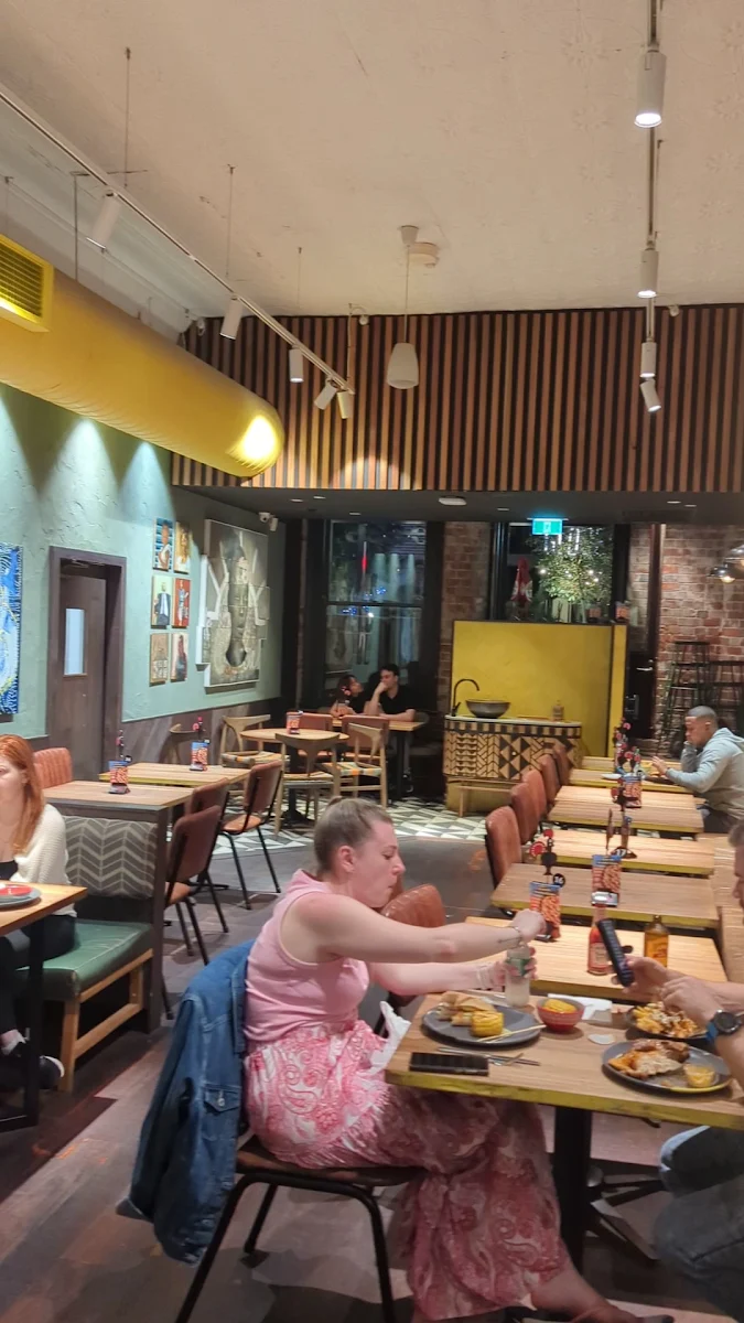 Vibe, Nando's William St