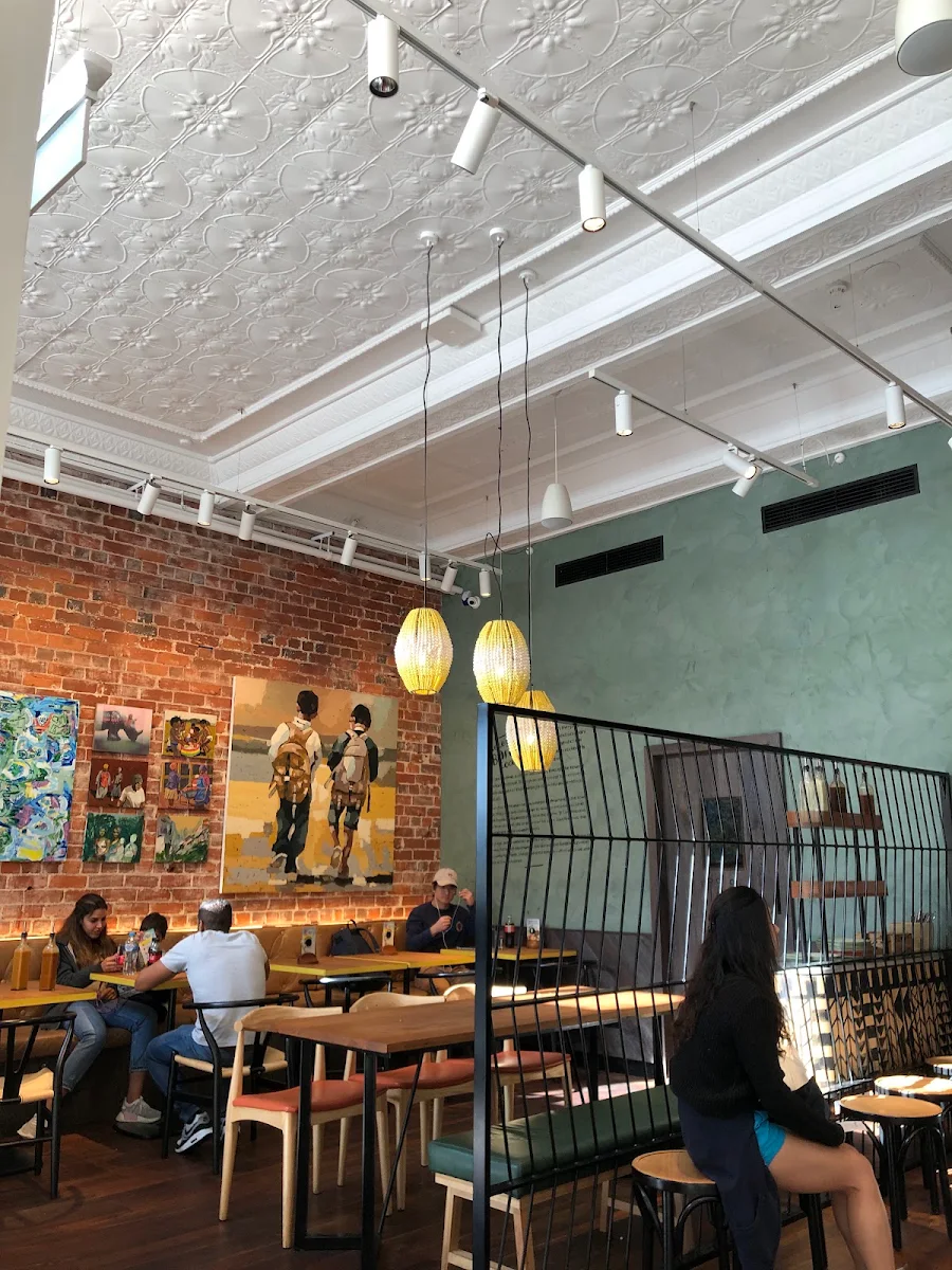 Vibe, Nando's William St