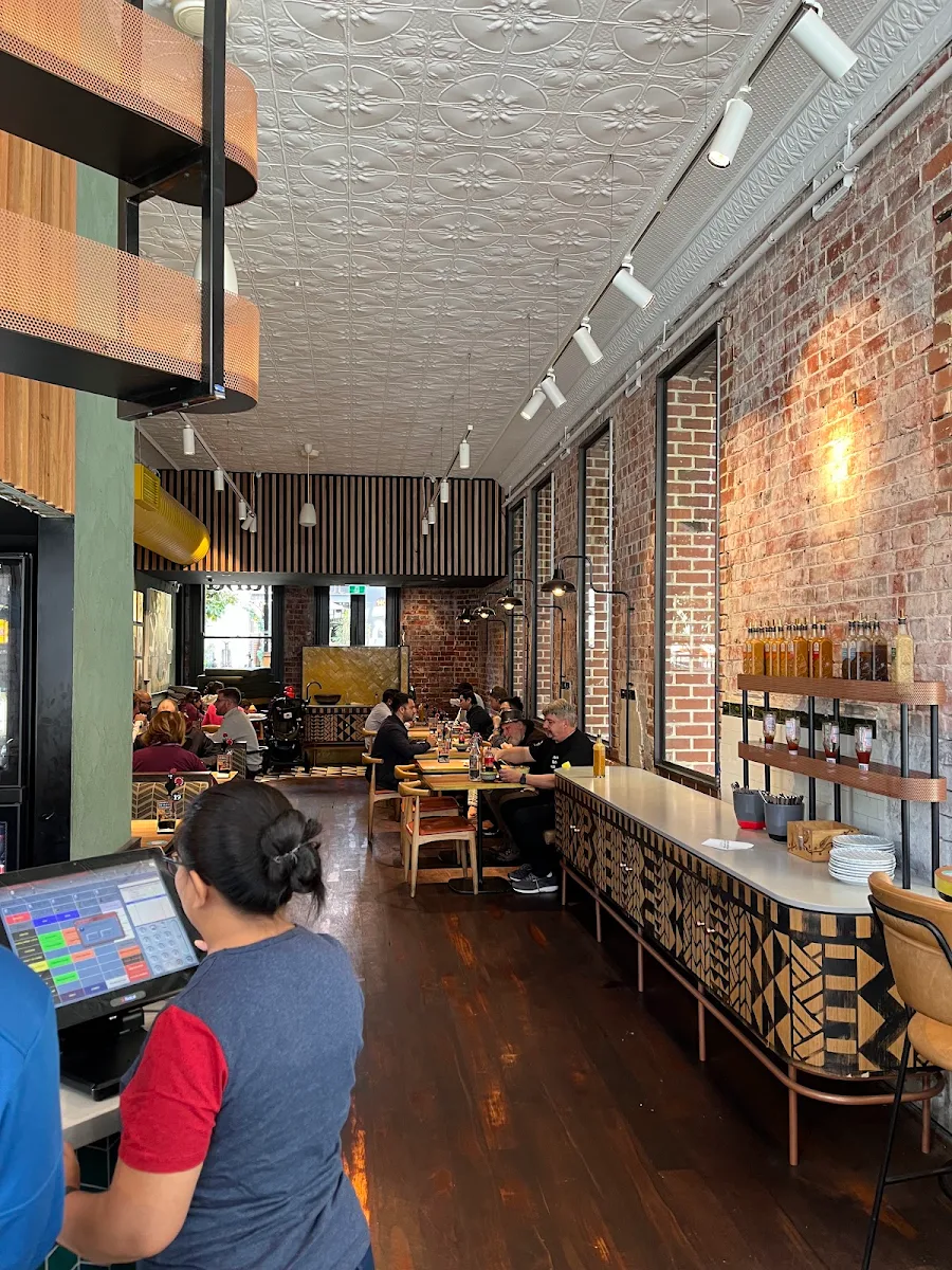 Vibe, Nando's William St