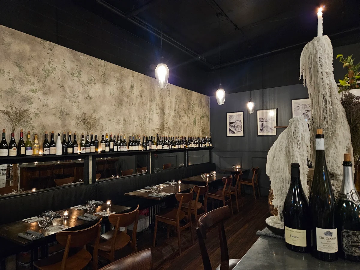 Vibe, La Lune Wine Co