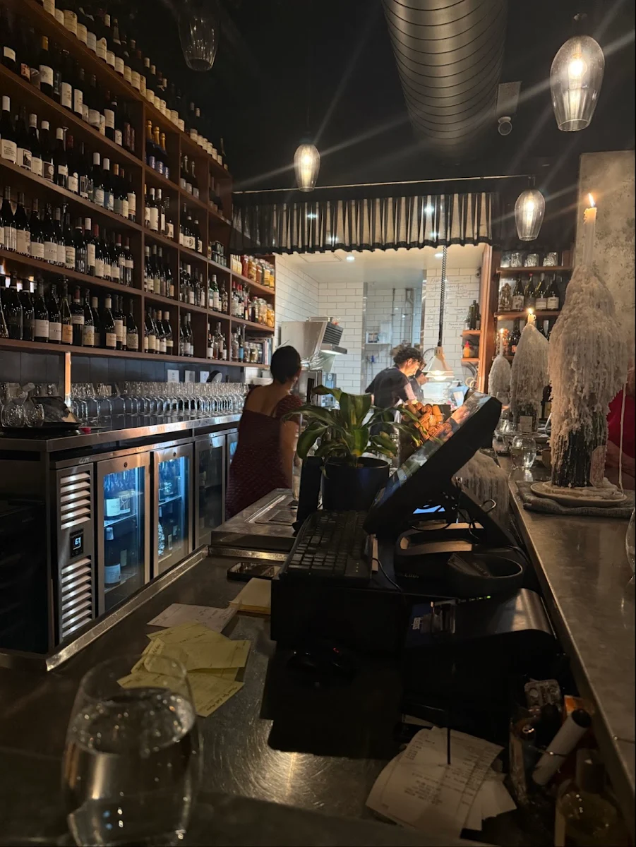 Vibe, La Lune Wine Co