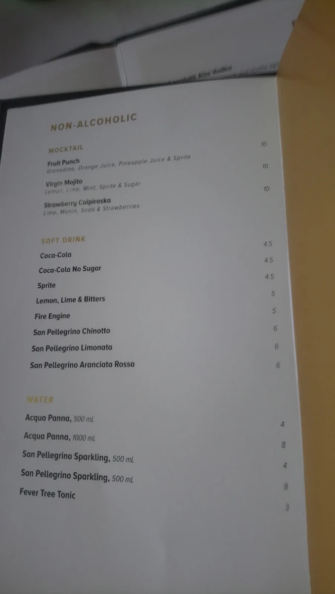 Menu, Roberto's on Bennett