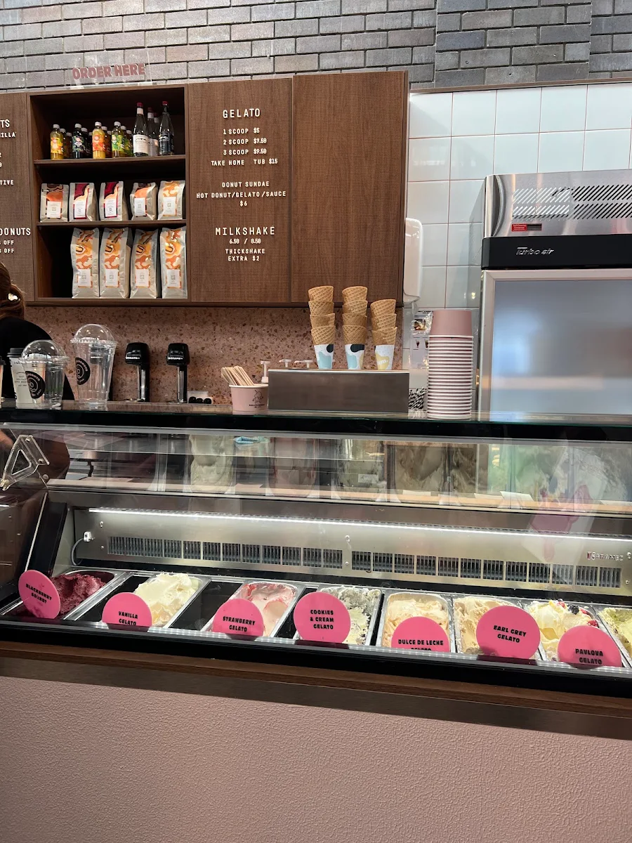 Vibe, Dolly's Donuts Bowral