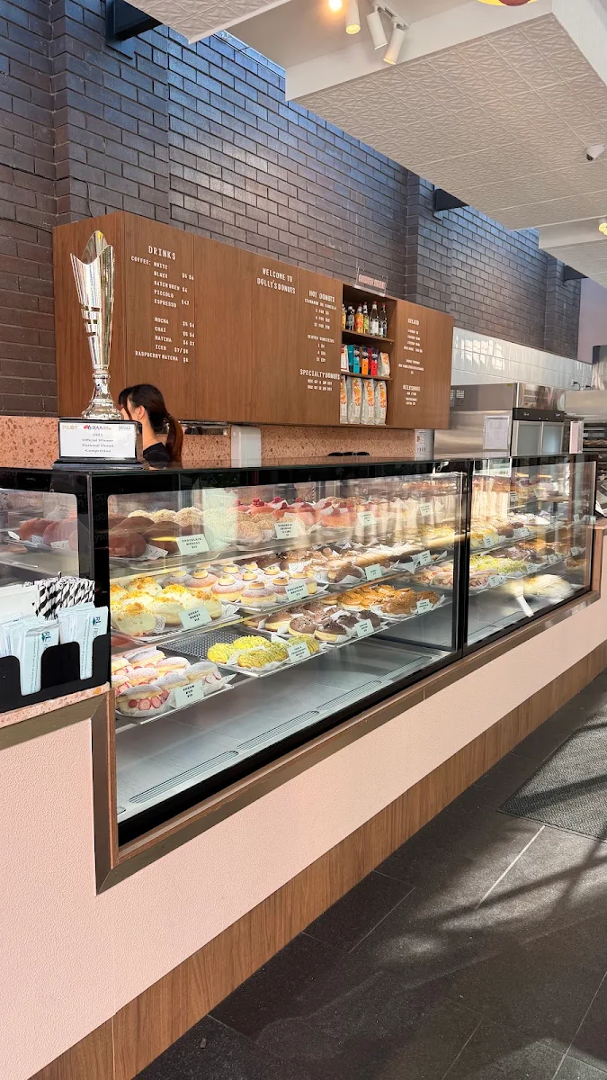 Vibe, Dolly's Donuts Bowral
