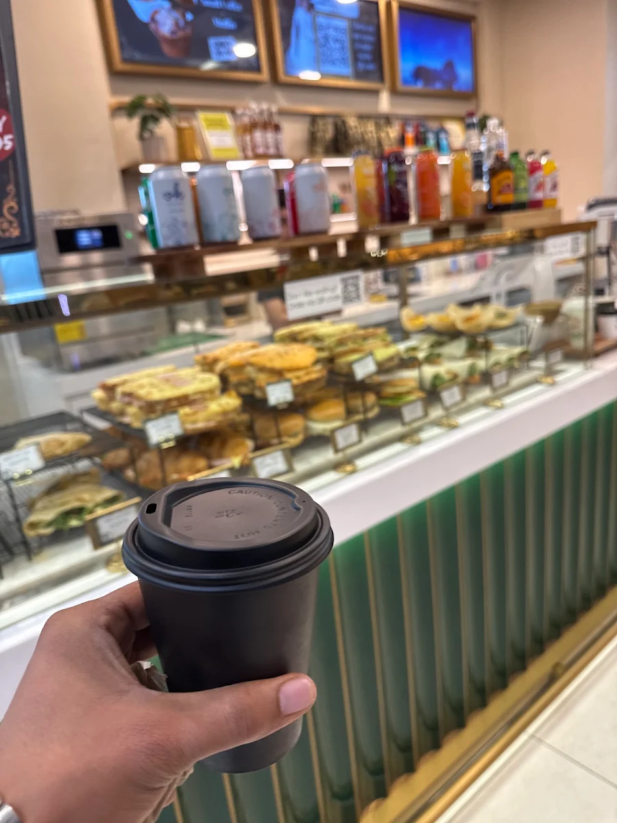 Vibe, EATS