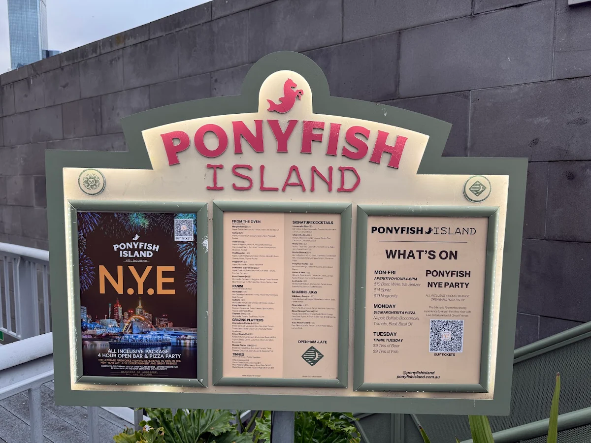 Menu, Ponyfish Island