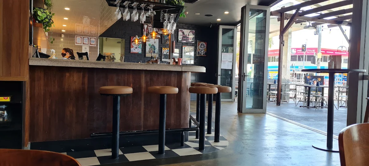 Vibe, Burger Urge (Mackay)