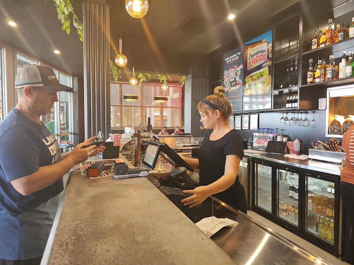 Vibe, Burger Urge (Mackay)