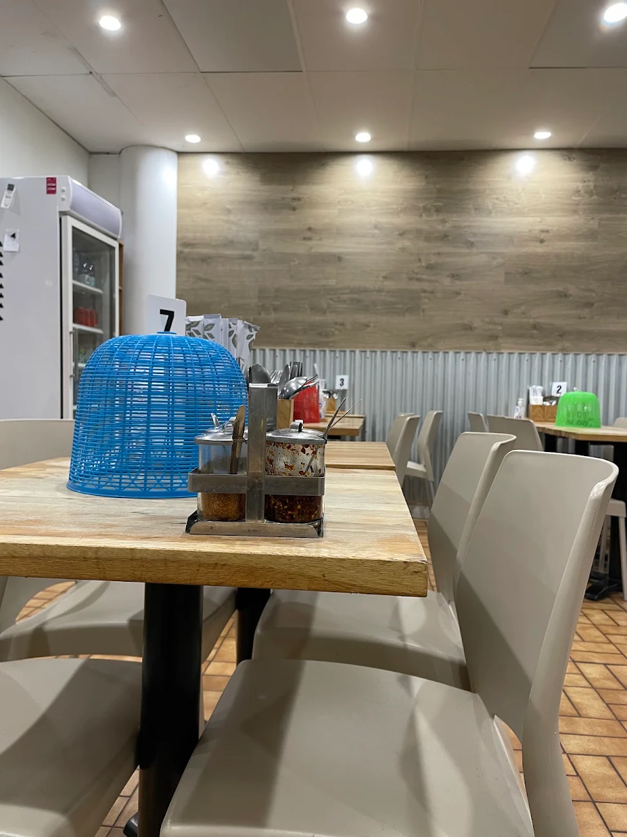 Vibe, Thip's Thai Takeaway
