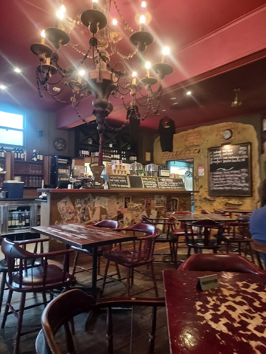 Vibe, Goldbergs Coffee House