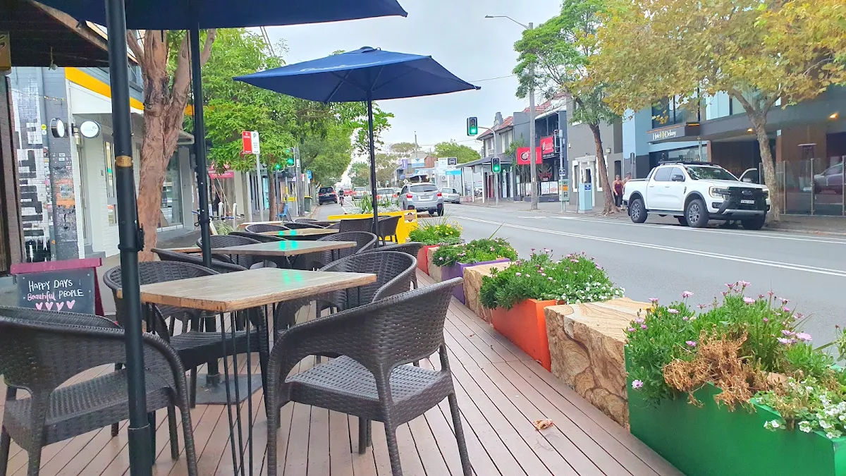 Vibe, Goldbergs Coffee House