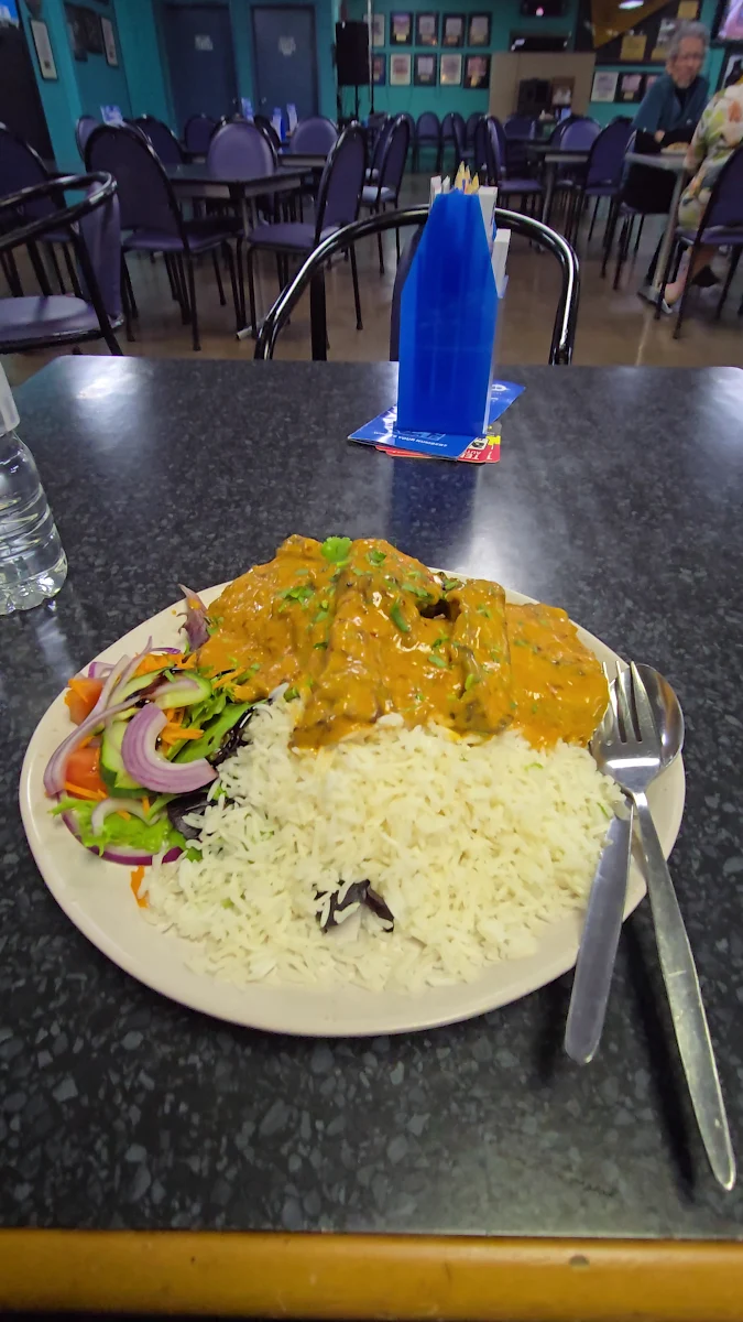 Food & drink, Amos Restaurant @ Sporties Club