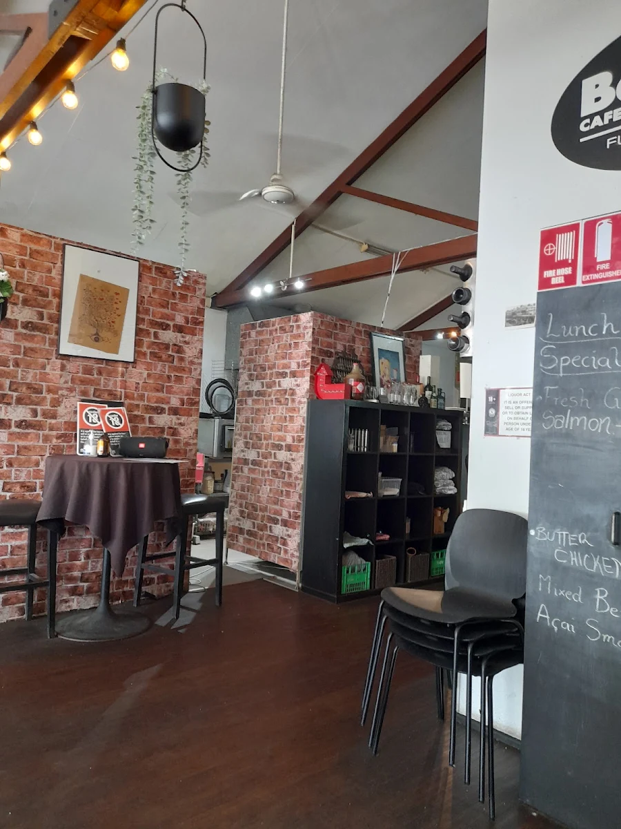 Vibe, The Balcony Restaurant