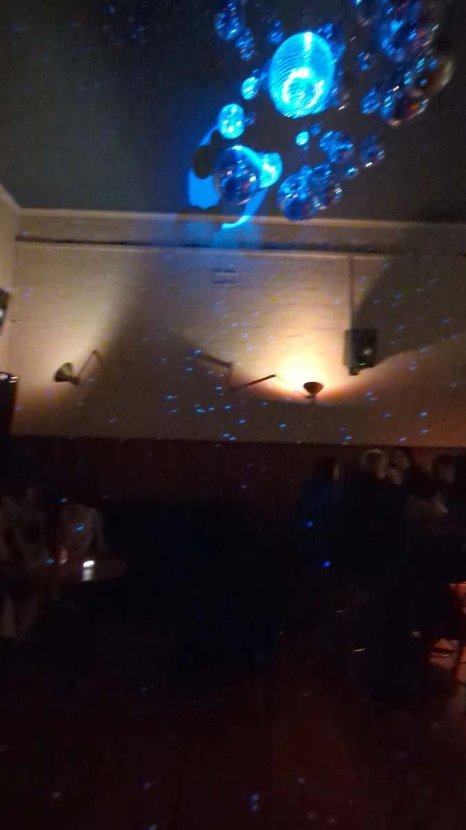 Vibe, Solace Bar