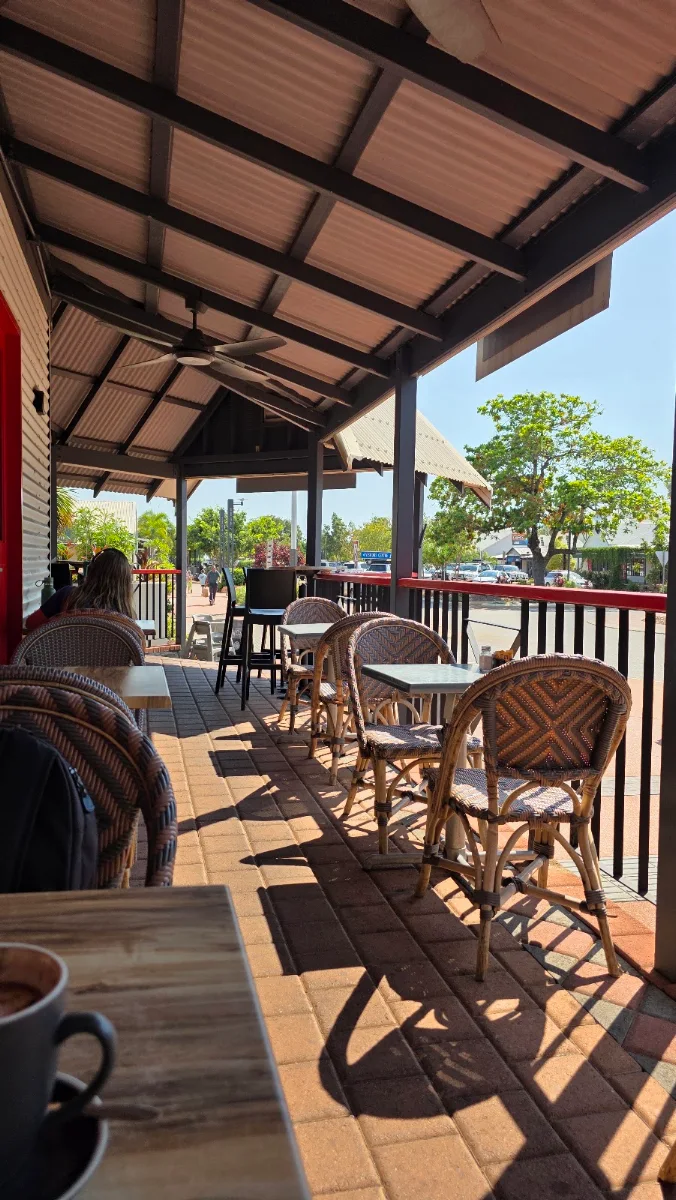 Vibe, Dragonfly Cafe Broome