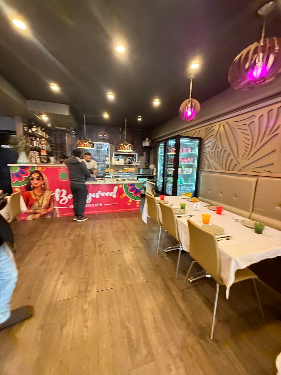 Vibe, Bollywood Indian Kitchen