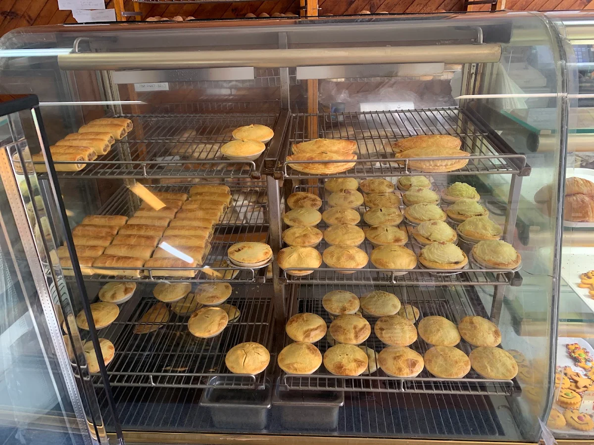 Vibe, Ettalong Cake Shop