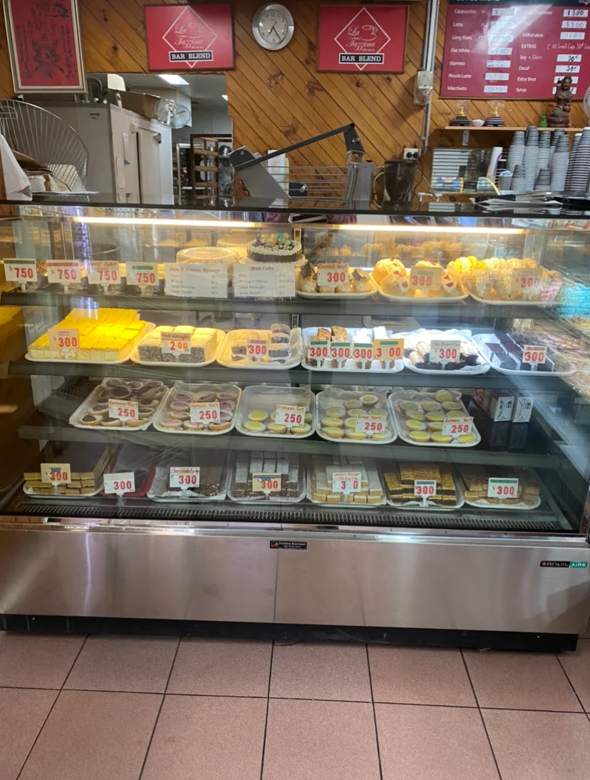 Vibe, Ettalong Cake Shop