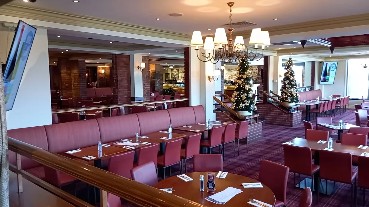 Vibe, The Old England Hotel
