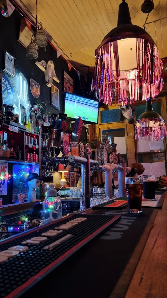 Vibe, The Old Bar