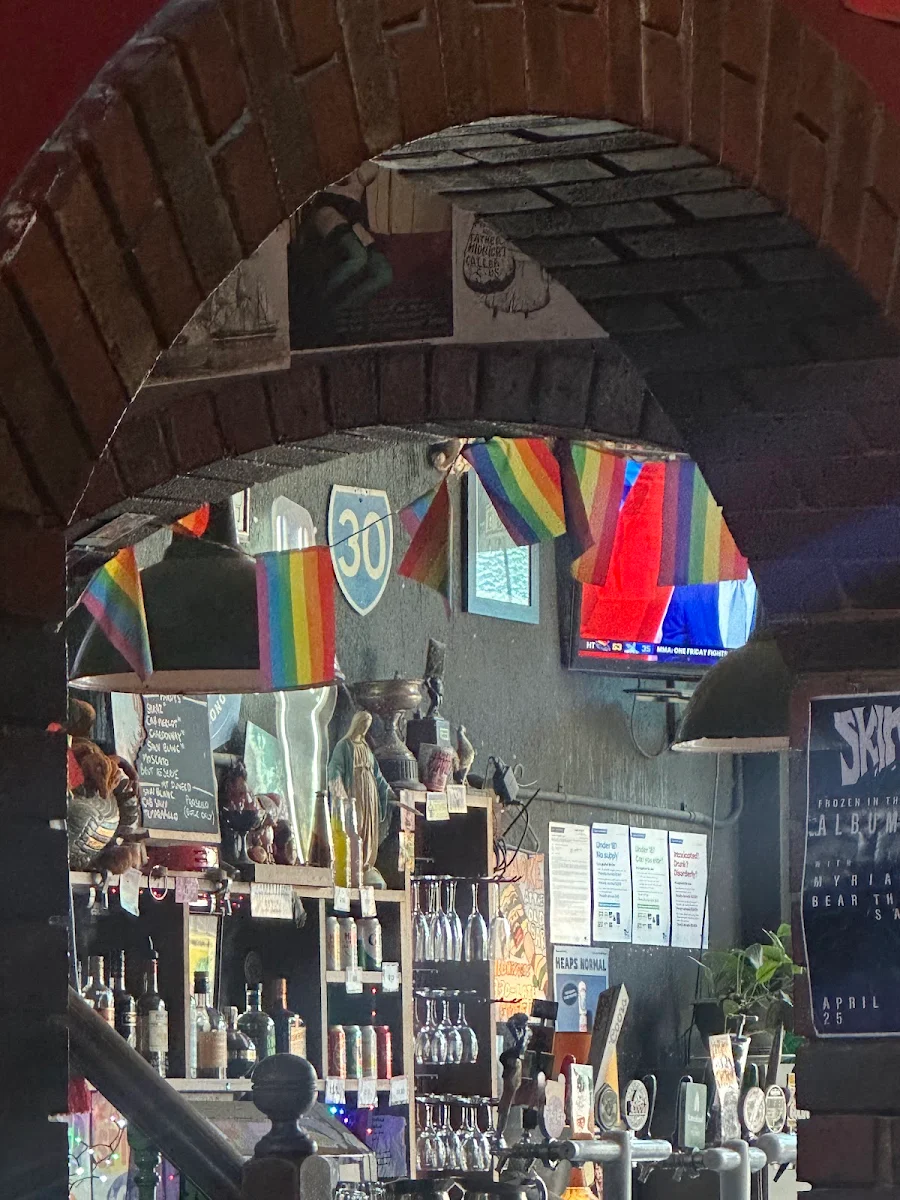 Vibe, The Old Bar