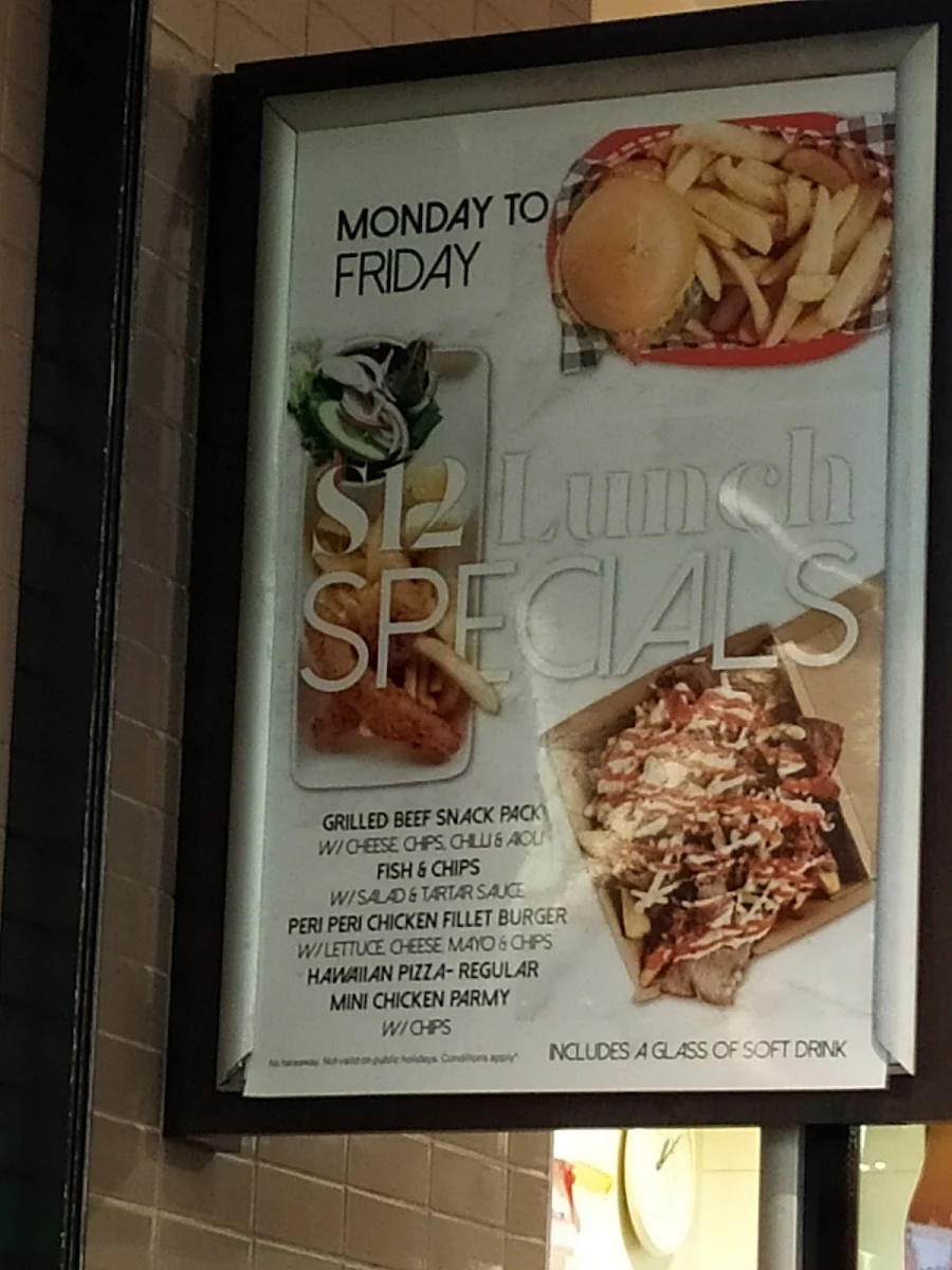 Menu, Three Swallows Hotel