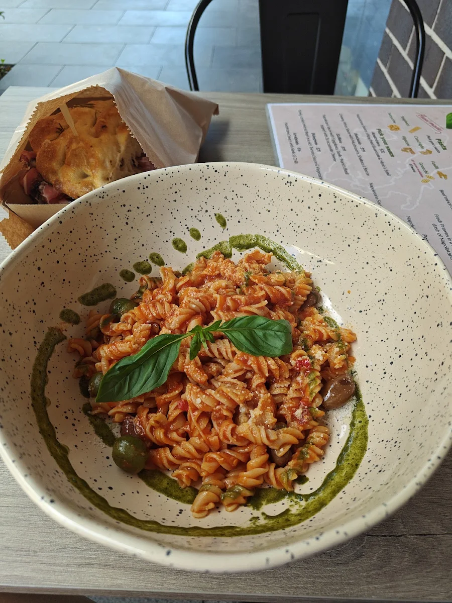 Menu, Pasta Mad