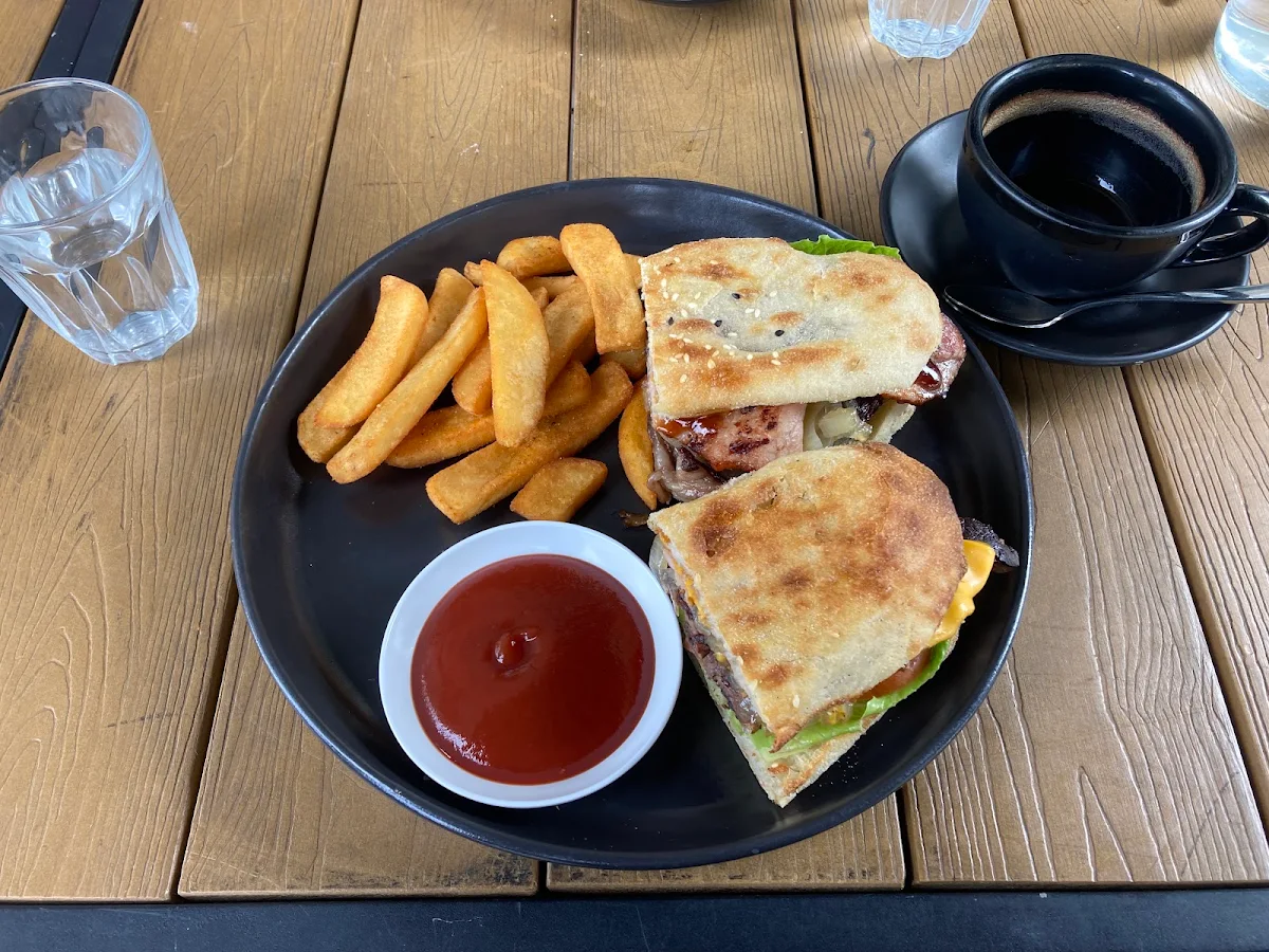 Food & drink, Johnny Dante