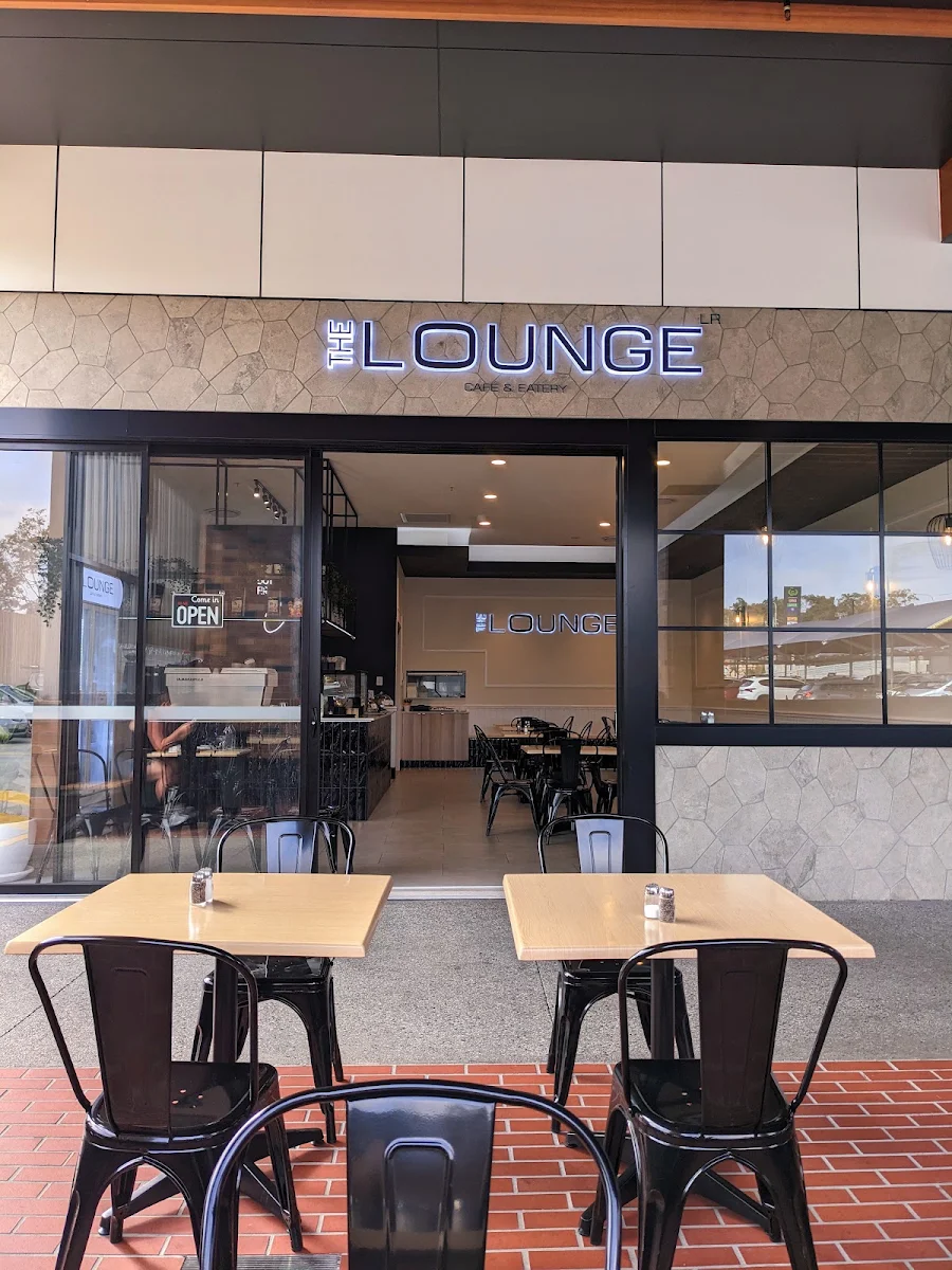 Vibe, The Lounge Café and Eatery