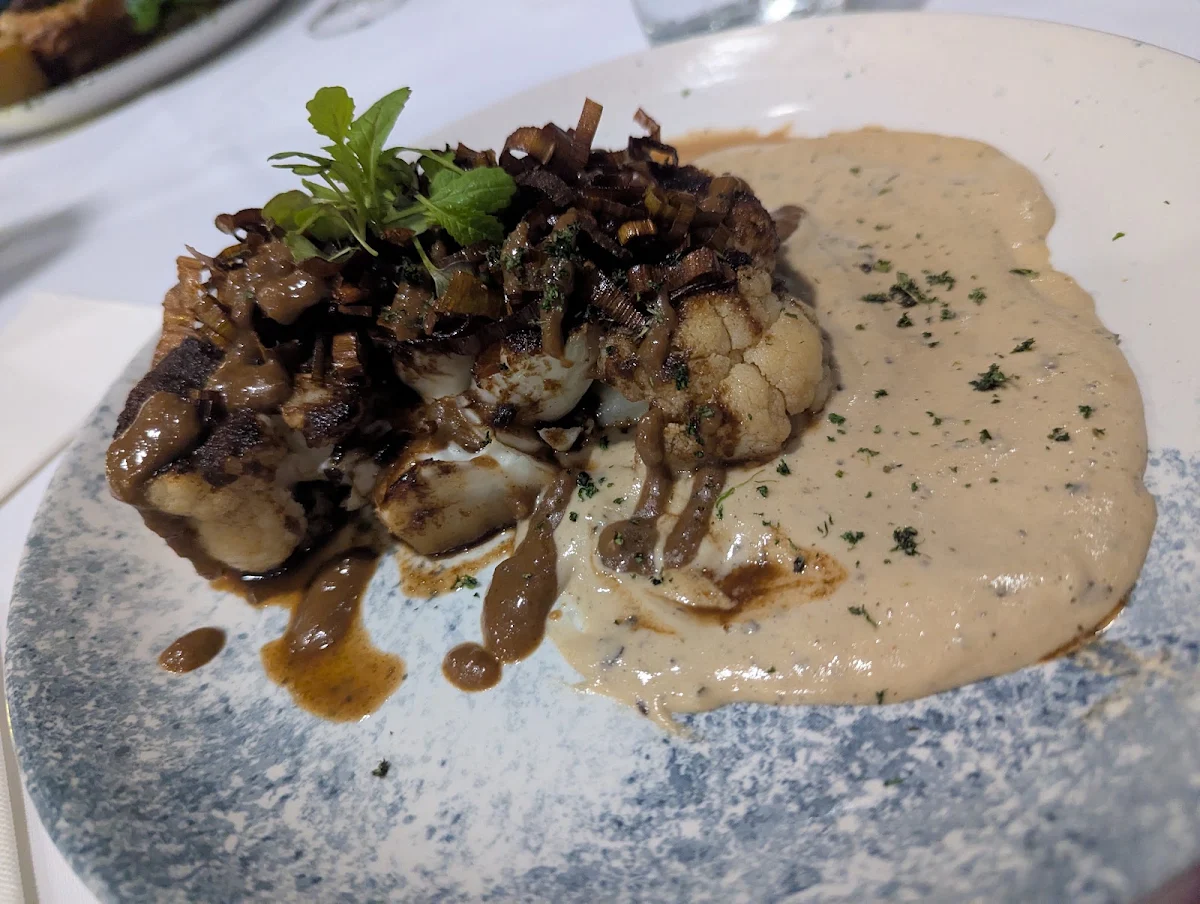 Food & drink, VIEW Restaurant