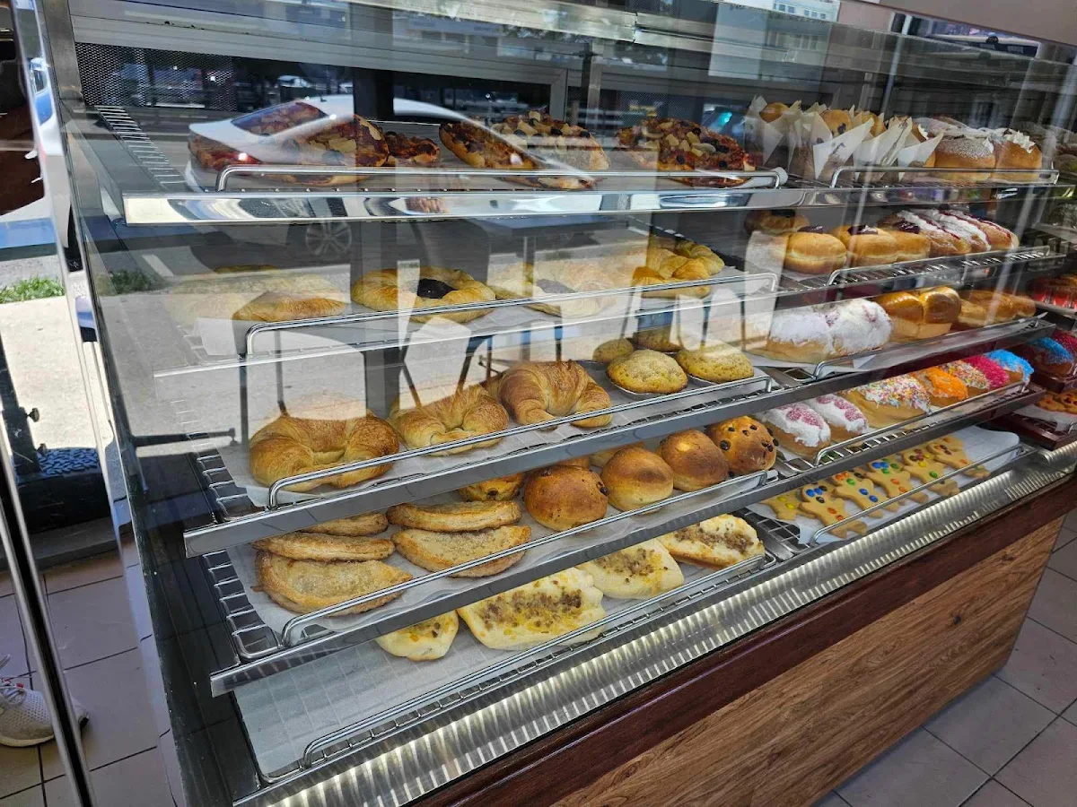 Vibe, Bluewater Bakery