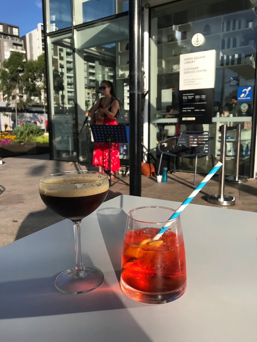 Food & drink, Bar Noun (Green Square Acai)