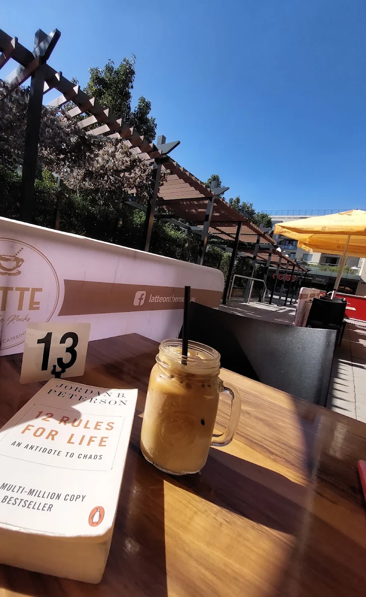 Vibe, Latte On The Rocks
