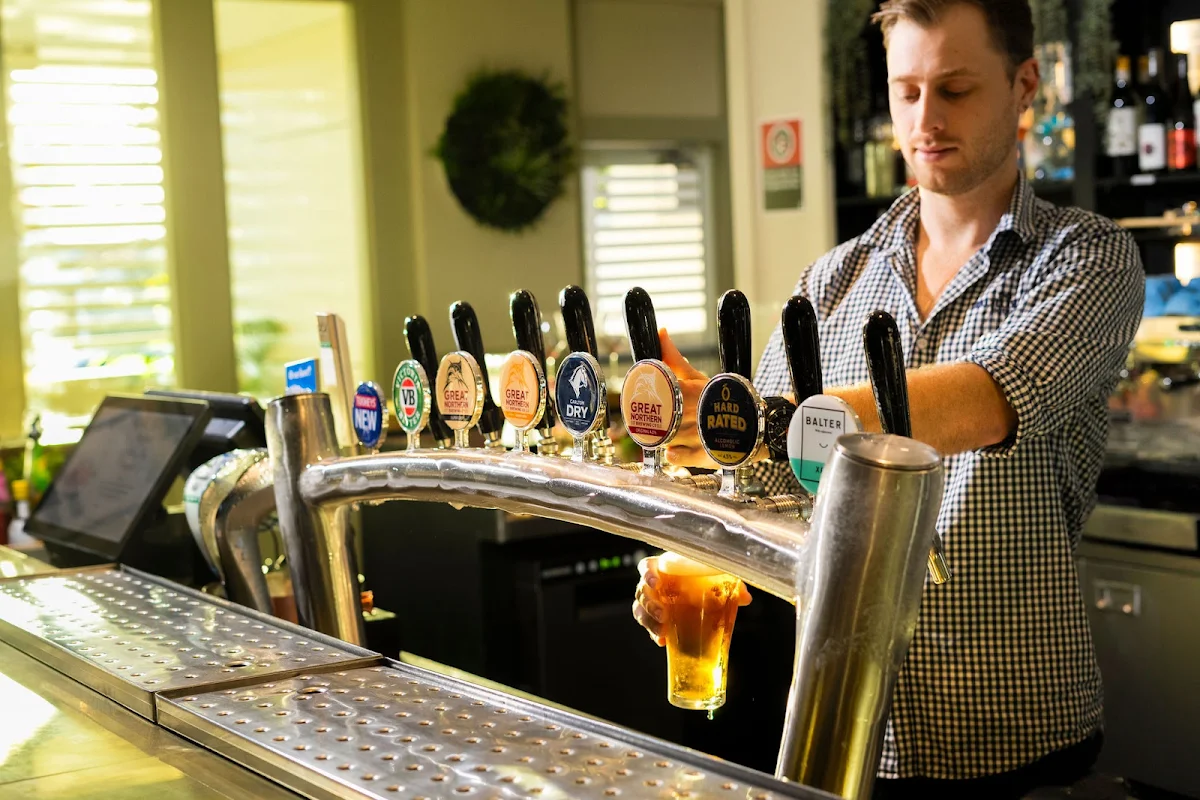 Vibe, Lake Illawarra Hotel