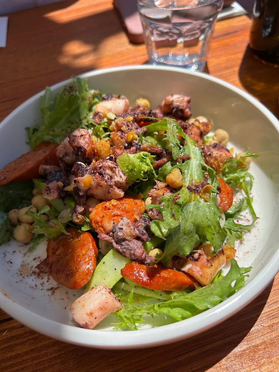 Food & drink, Foys Kirribilli