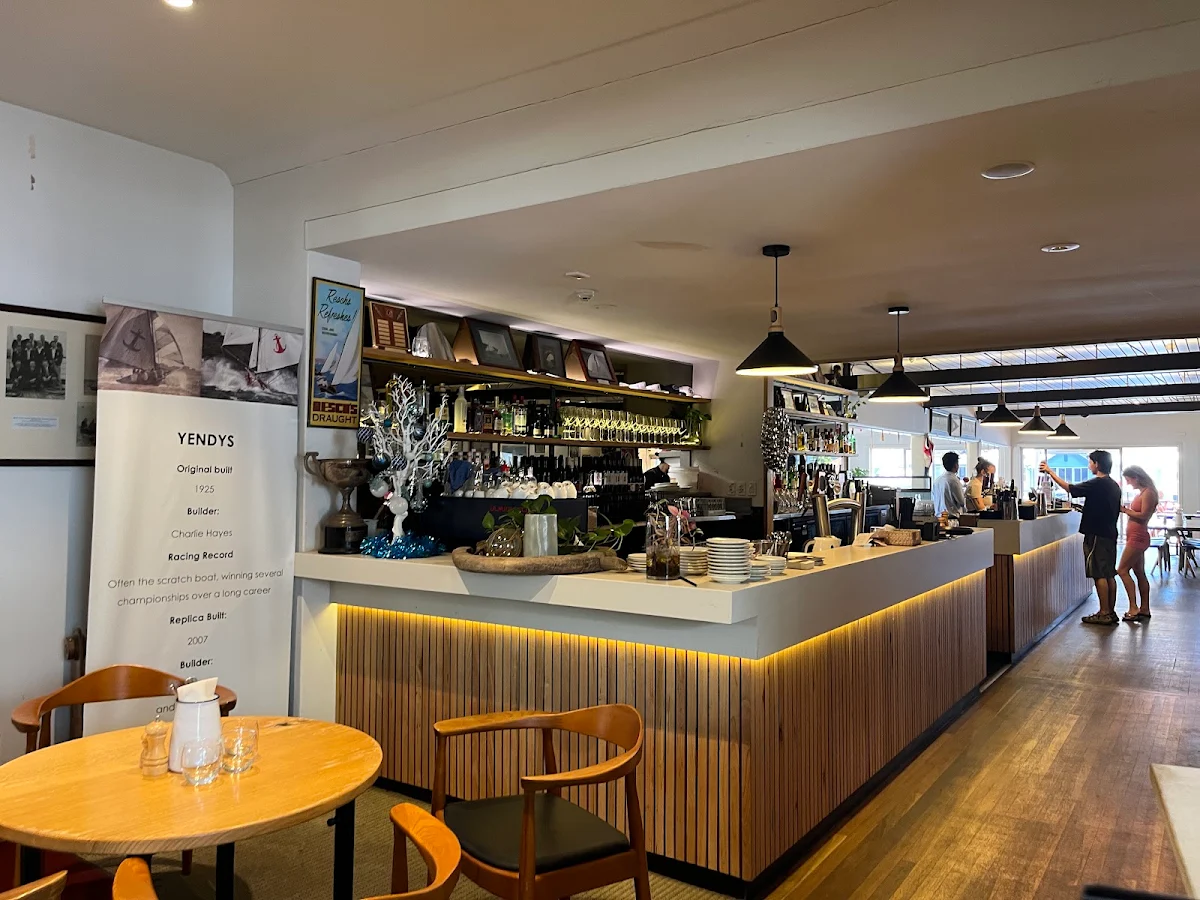 Vibe, Foys Kirribilli
