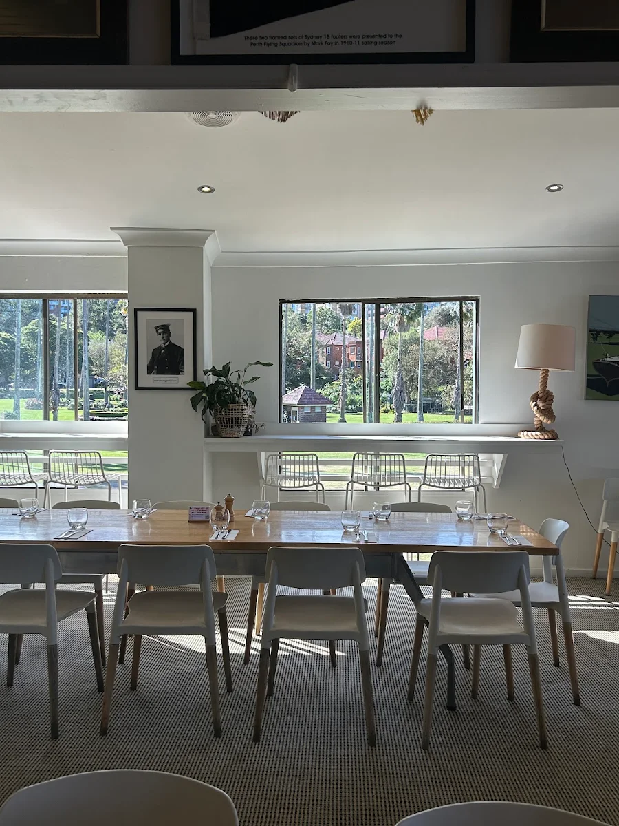 Vibe, Foys Kirribilli