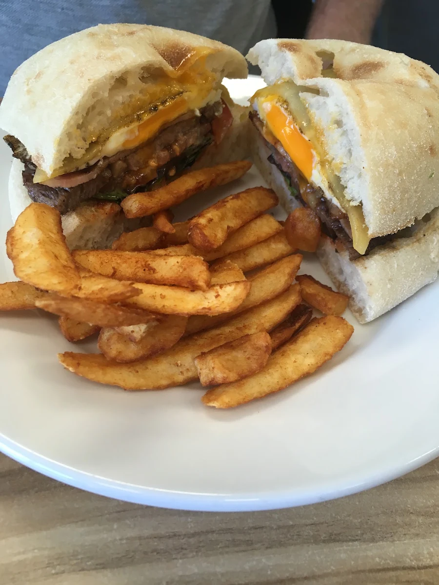 Food & drink, The Grand Central Hotel Cobram