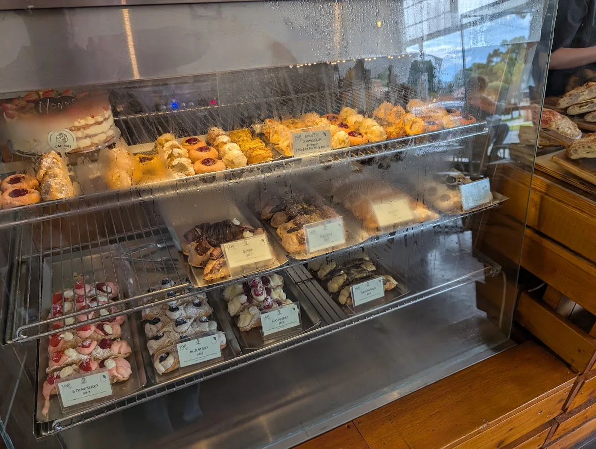 Vibe, Cannoli Bar