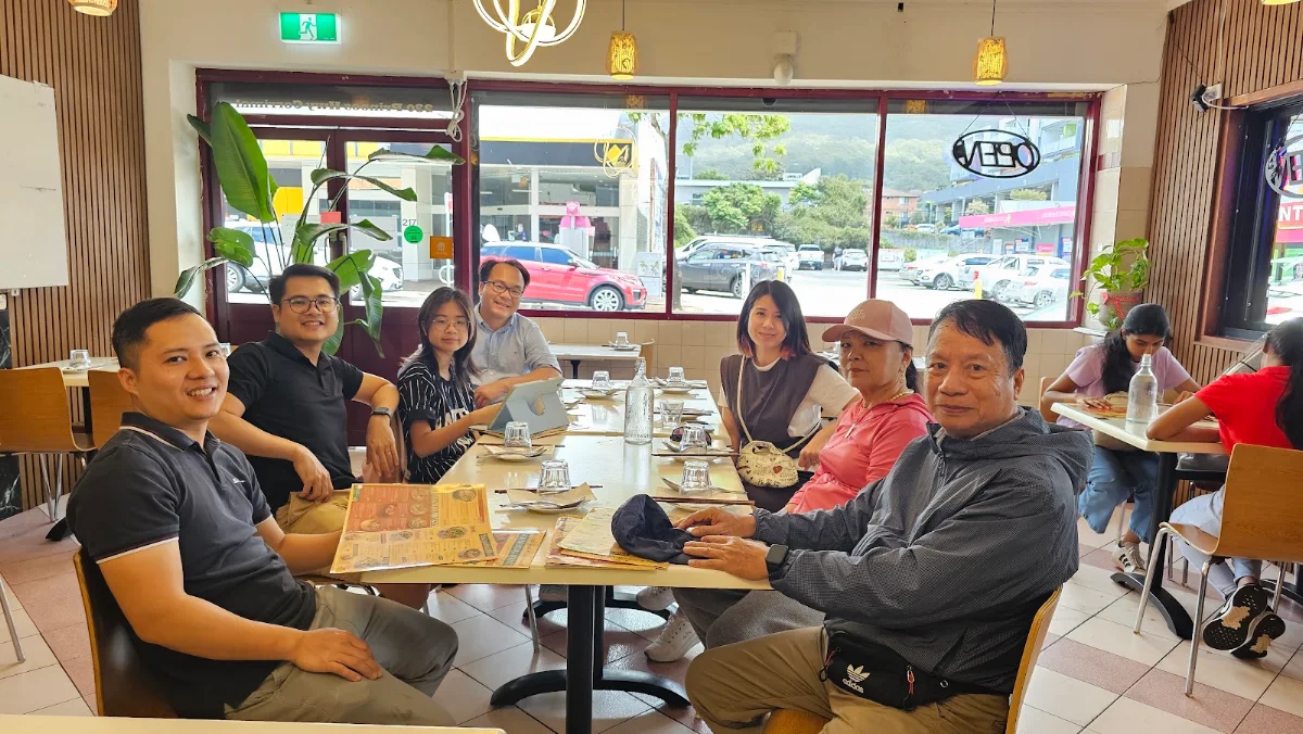 Vibe, Bong's Cafe and Restaurant
