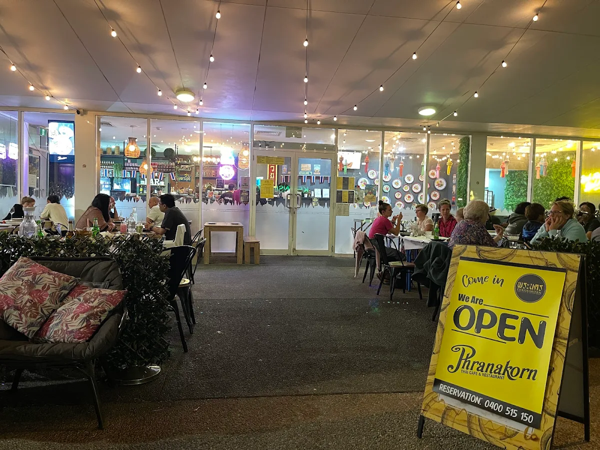 Vibe, Phranakorn Thai Cafe and Restaurant