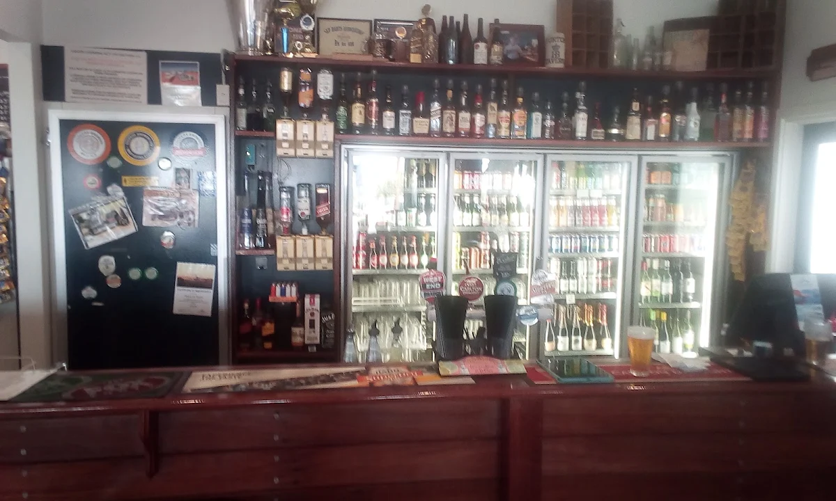 Vibe, Tavern on Turton