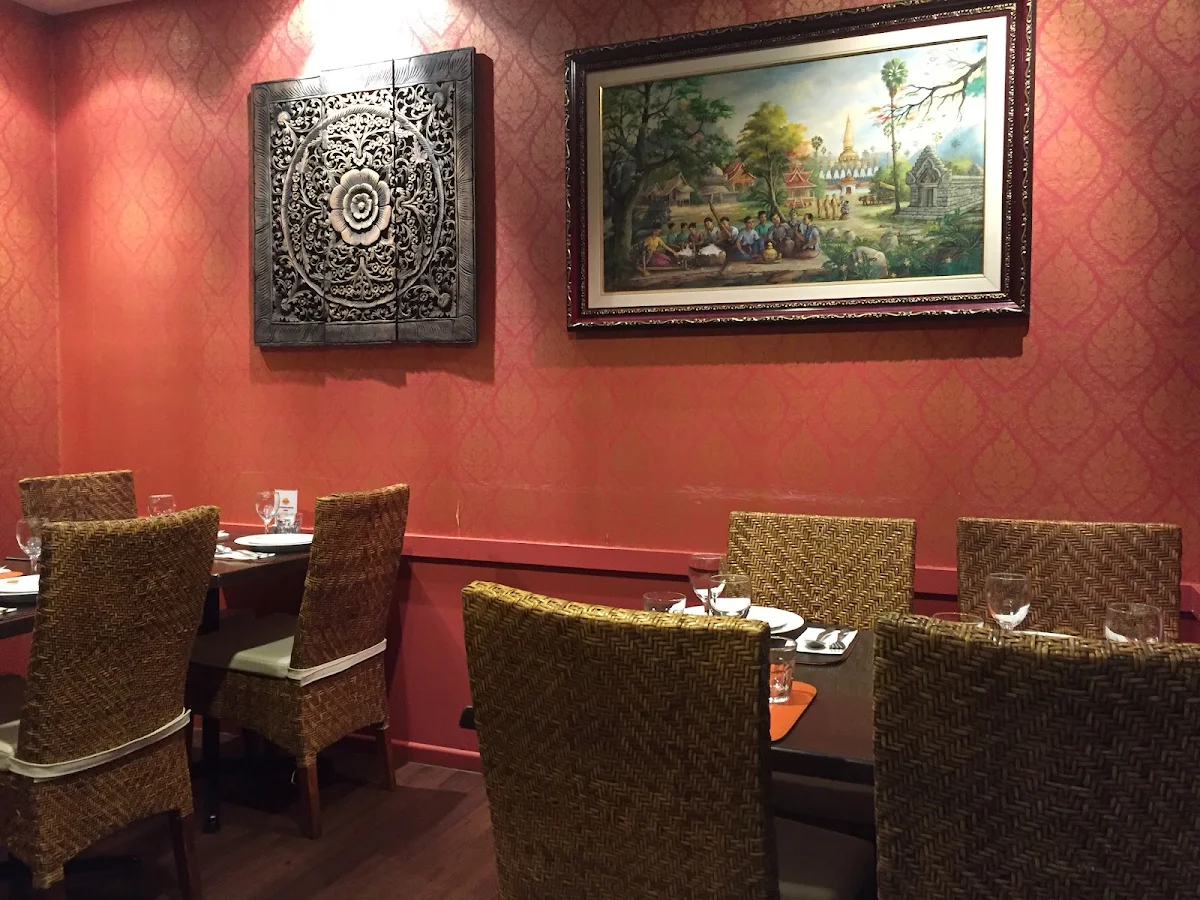 Vibe, Siam Sunset Kenmore Thai