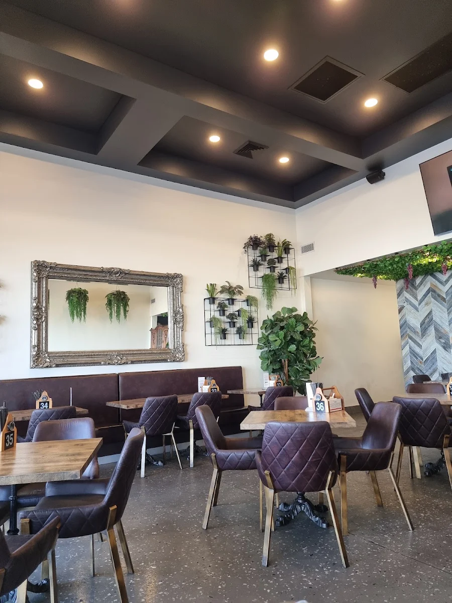 Vibe, La Mono Casula | Charcoal Chicken & Lebanese Cuisine