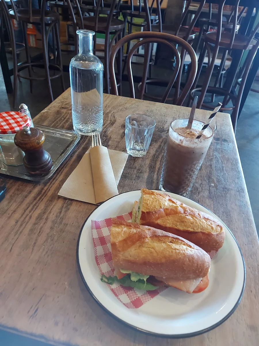 Food & drink, Cafe Limoncello