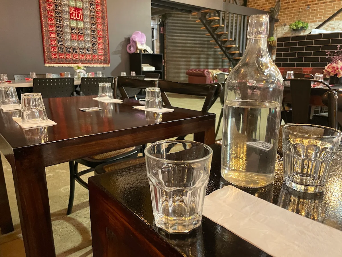 Vibe, Thai Garden Restaurant