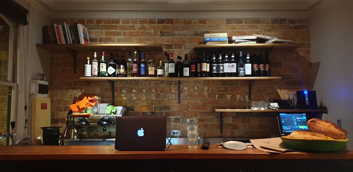 Vibe, Sagra Restaurant