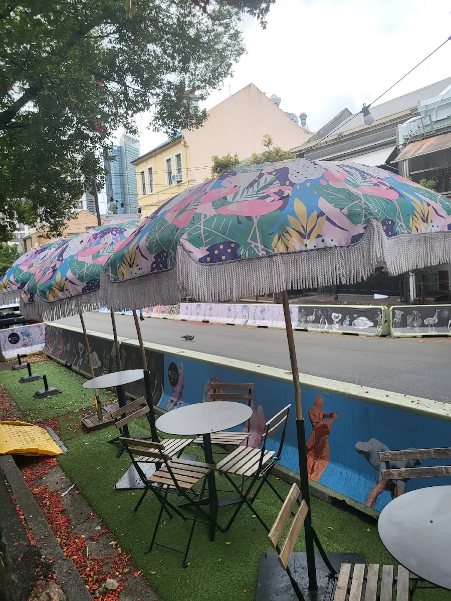 Vibe, Sagra Restaurant