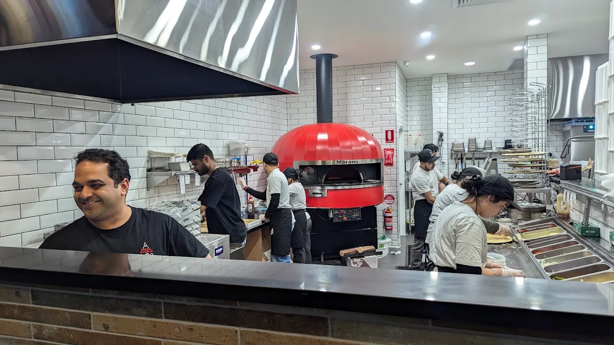 Vibe, The Pizza Studio Cafe'