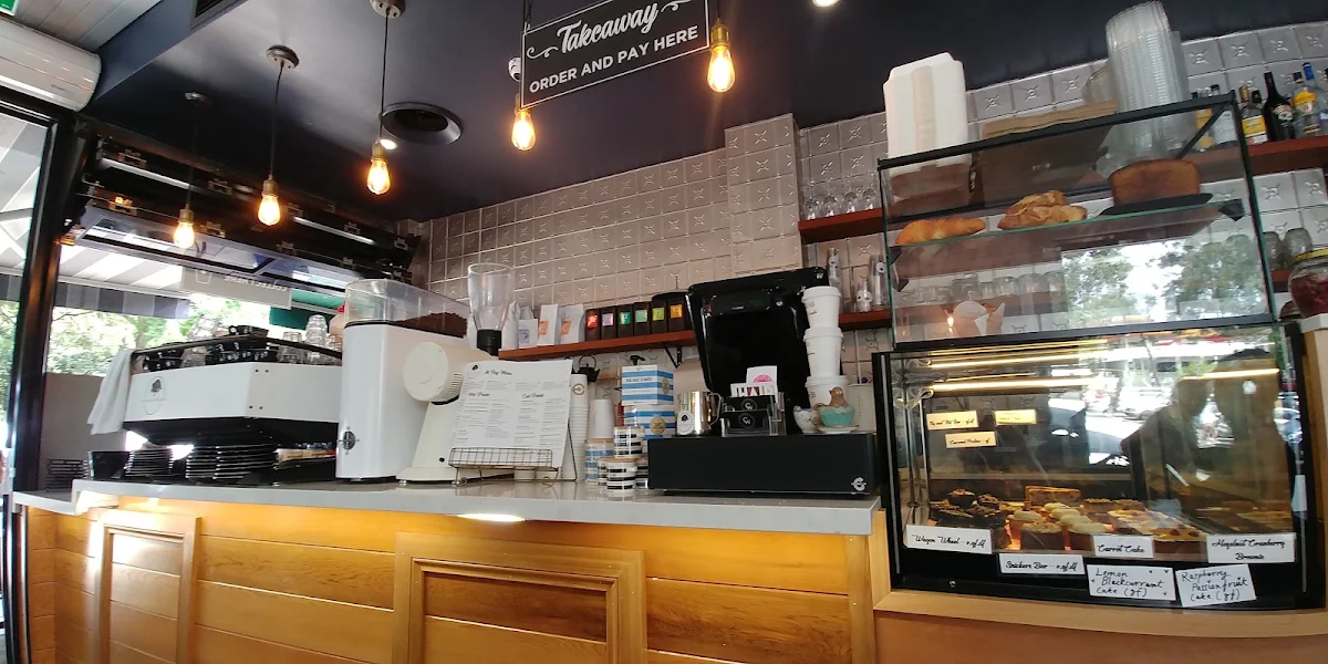 Vibe, Cedarwood Cafe